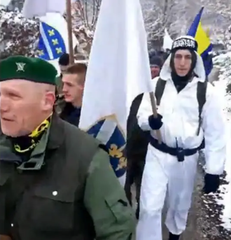 Skandal – U Bužimu paravojno orgijanje uz islamističke povike