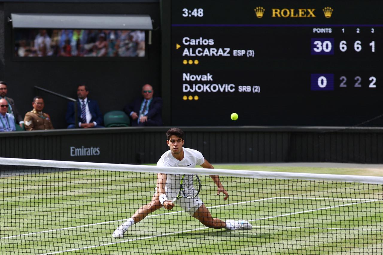 Alcaraz deklasirao Đokovića i obranio naslov prvaka na Wimbledonu!