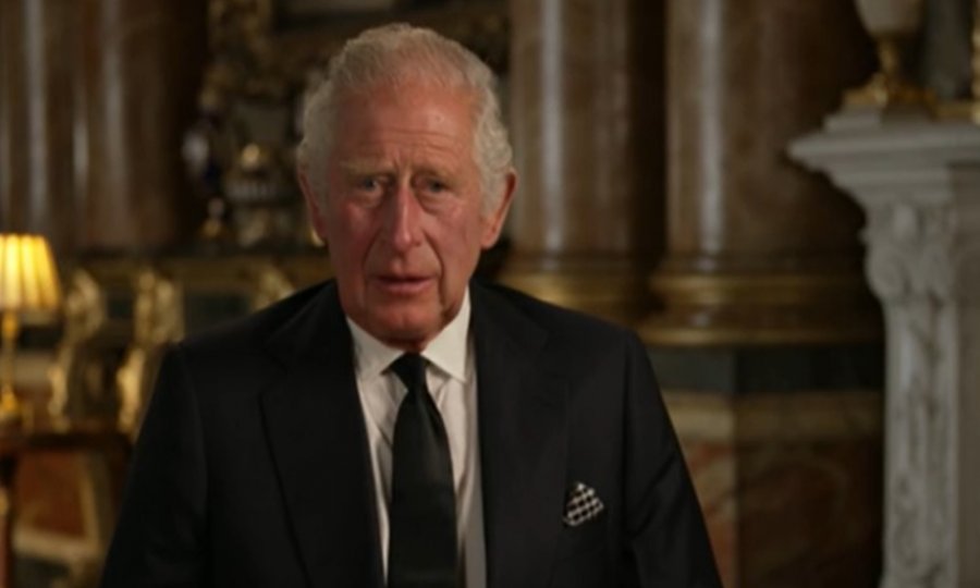 Kralj Charles III. prvi put se obratio narodu: 'Kraljica Elizabeta je služila naciji. Tu službu narodu obećavam i ja'