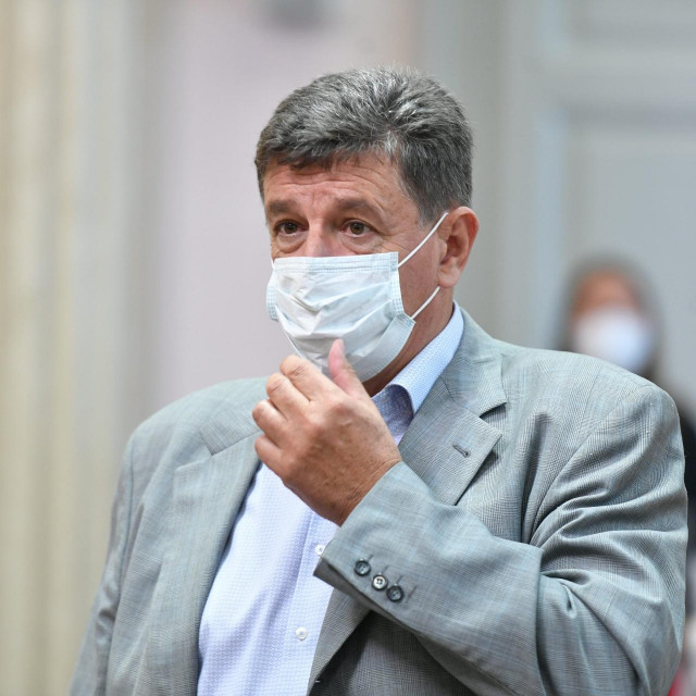 SAČIĆ: "Ministre Medved, Vaša je  prioritetna i ustavna zadaca da  brinete o pravima   hrvatskih branitelja, i  stradalnicima iz DOR-a!"