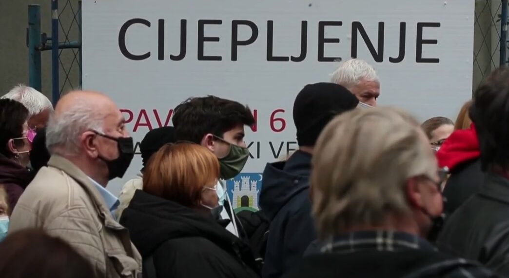 Čak 45% umrlih proteklog tjedna, starijih od 65, bilo je cijepljeno! Bakić: ‘Cjepiva su teško razočarala’