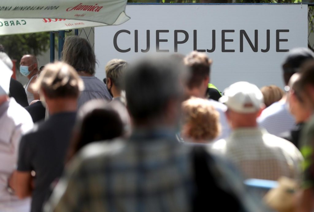 Cijepljeno je 45 posto odraslog stanovništva, pogledajte stanje po županijama