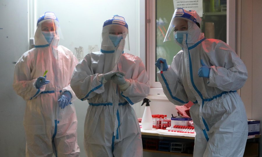 KORONAVIRUS Neslužbeni podaci: U posljednja 24 sata u Hrvatskoj evidentirano 3.319 novih slučajeva zaraze, udio pozitivnih je 38%