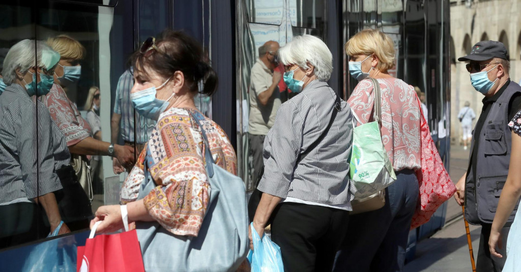 Maske postaju obavezne, a Stožer će danas donijeti još odluka, saznali smo o čemu se radi!