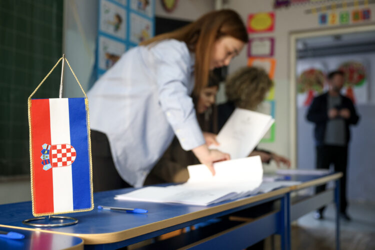 POBJEDA DEMOKRACIJE DIP objavio: Do 16:30 na izbore izašlo preko 50 posto birača