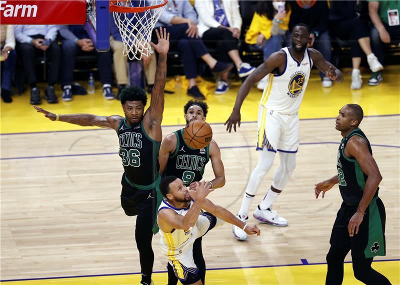 NBA: Golden State Warriorsi prvaci, Curry MVP finala