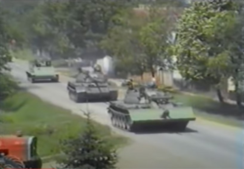 18. rujna 1991. istjerana JNA iz Đakova: Predalo se 84 oficira i 298 vojnika, oduzeti im tenkovi i transporteri