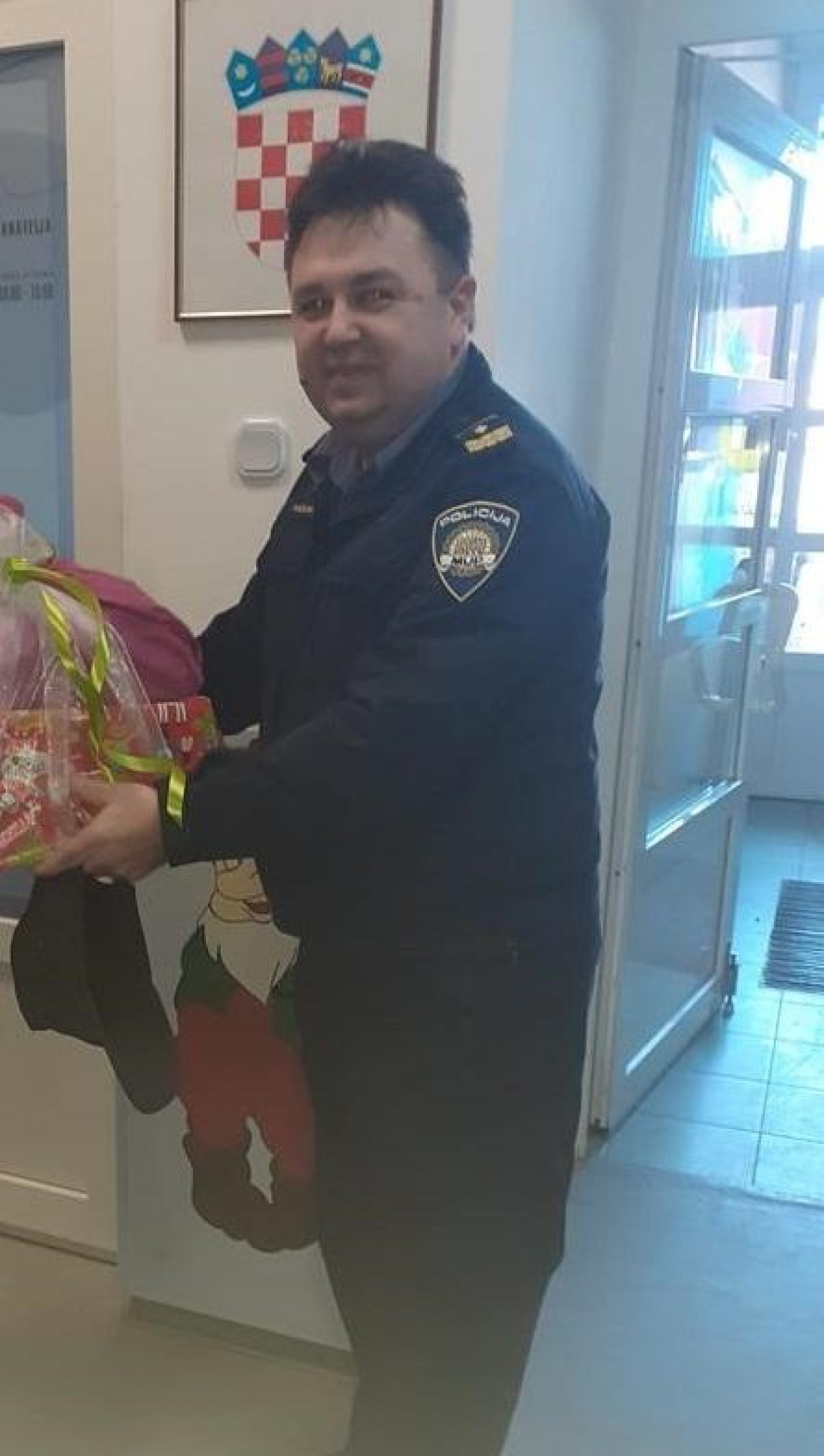Iznenada na radnom mjestu preminuo načelnik PP Duga Resa: ‘Pozlilo mu je, stigla je hitna, ali...‘