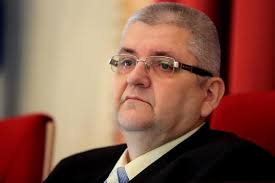 ĐAPIĆ ZBOG MILANOVIĆA PROZVAO GOTOVINU: Generale, zašto šutiš dok ti prijatelj proziva suborce?