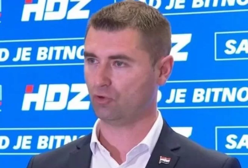 ‘ZBOG NJEGA ĆE PASTI VLADA’! HDZ-ovci u panici zbog Plenkovićevog ‘svemirskog broda’, iza leđa mu pričaju: ‘On je čovjek hercegovačkog kladioničarskog lobija’