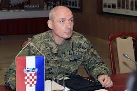 DENIS TRETINJAK Hrvatski general zapovijeda NATO divizijom koja će čuvati sigurnost srednje Europe. Evo o kome je riječ