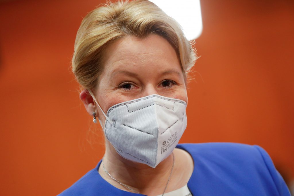 Njemačka ministrica obitelji podnijela ostavku zbog plagiranja doktorata