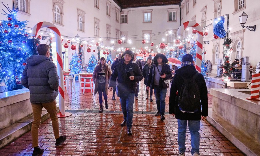 Magla i slaba kiša, na Jadranu sunčana razdoblja