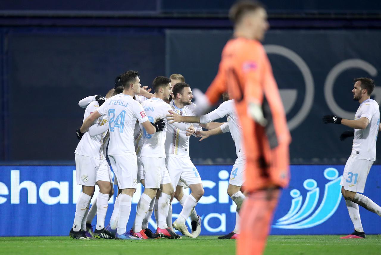 U čudesnom derbiju 3. kola HNL-a Dinamo i Rijeka na Maksimiru su remizirali 3:3