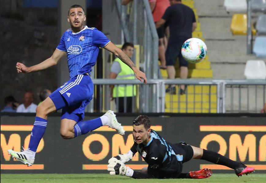 NOGOMETNA POSLASTICA: Evo gdje večeras možete pratiti derbi između Dinama i Hajduka!