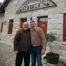 RATNI DRUGOVI Dva suborca Dalmatinca sreli su se nakon 30 godina: Krešo je dobitnik najveće NATO-ove nagrade, a Teo je napravio svoj mali raj u Hercegovini
