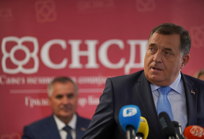 PROCURILE DODIKOVE NAJMRAČNIJE IDEJE: Sarajevski portal objavio strateške dokumente SNSD-a, ovo je ozbiljno