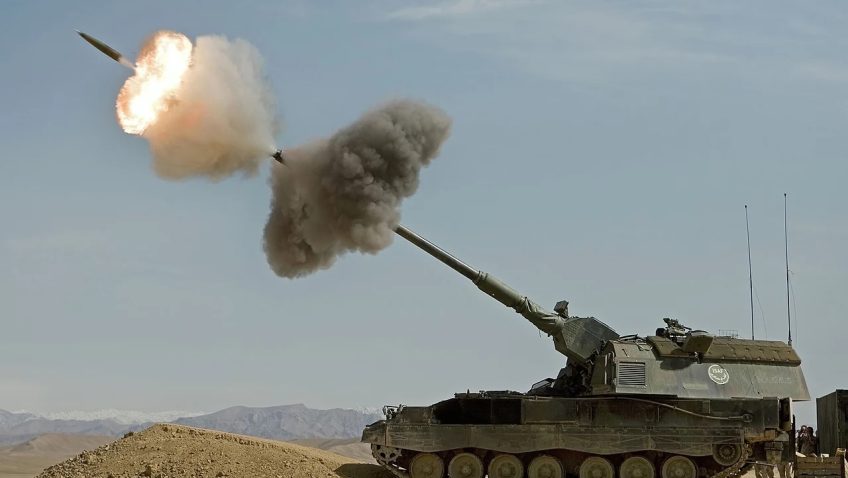 Njemačka Ukrajini isporučuje mobilne oklopne haubice “Panzerhaubitze 2000”
