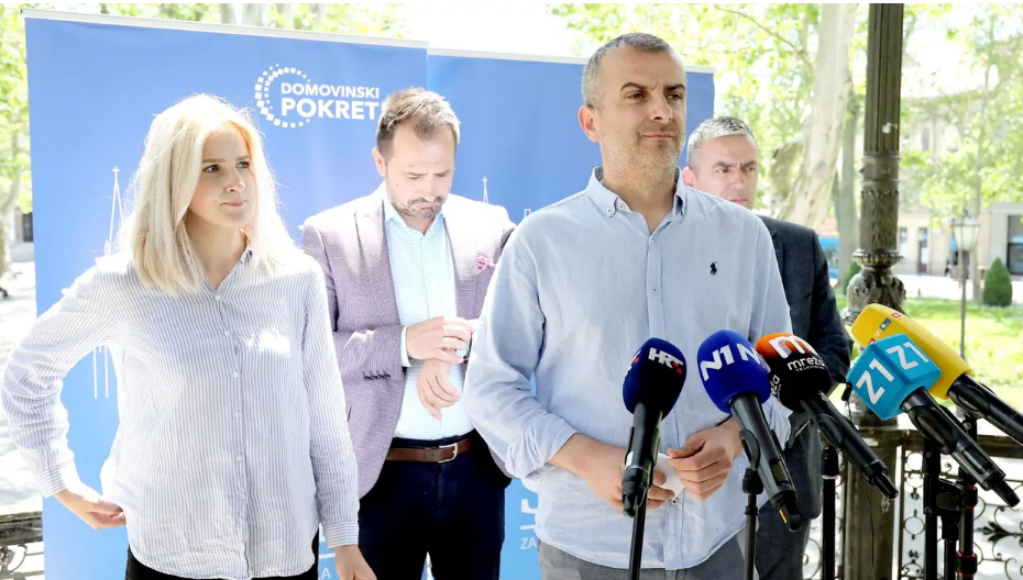 'Vojni rok nije trebalo ukidati. Mladi moraju znati napuniti pušku, to treba svakom momku'