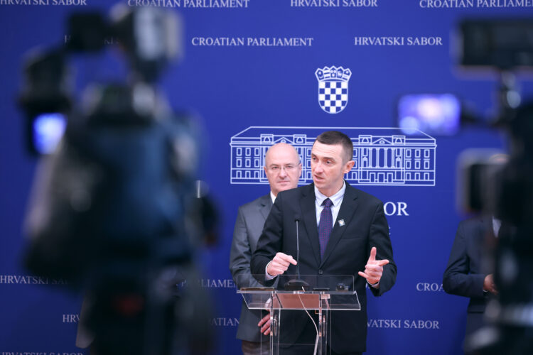 Istaknuti član DP-a: Ako pobijedi Penava, stranka je gotova, više neće postojati