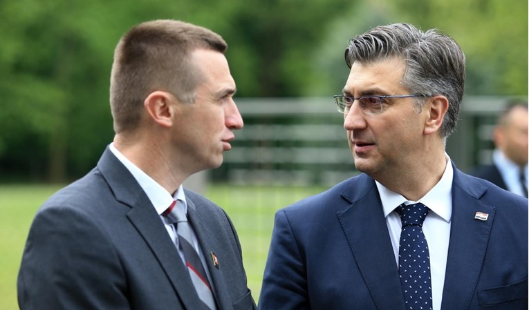 Izvori iz DP-a: Plenković nas želi preveslati. Skakao je kao da mu oči čupate