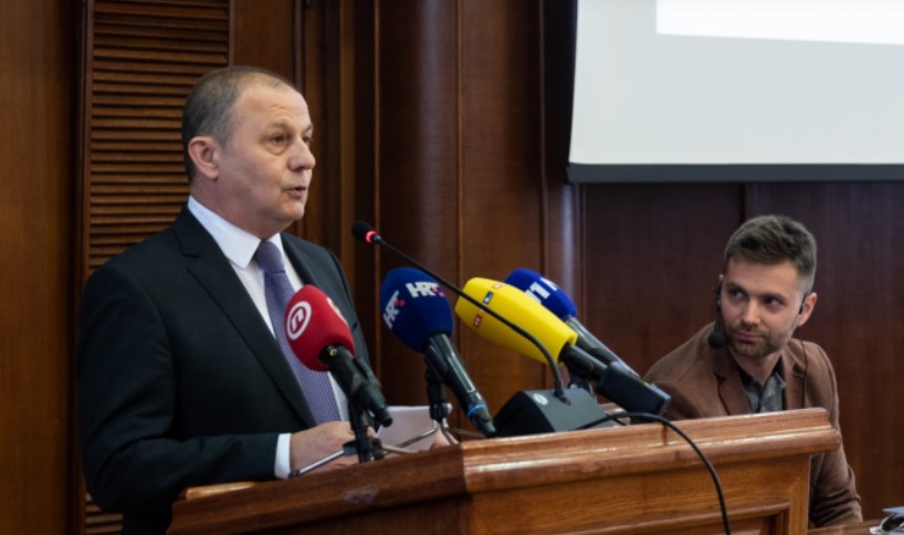 PUTOVANJA, MOBITELI, SLUŽBENI AUTOMOBILI: Kako živi čelni čovjek Obrtničke komore?