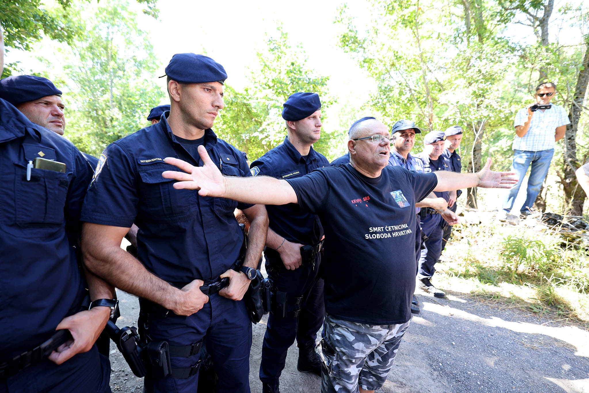 U Deringaju komemorativni skup SNV-a i kontraskup A-HSP-a