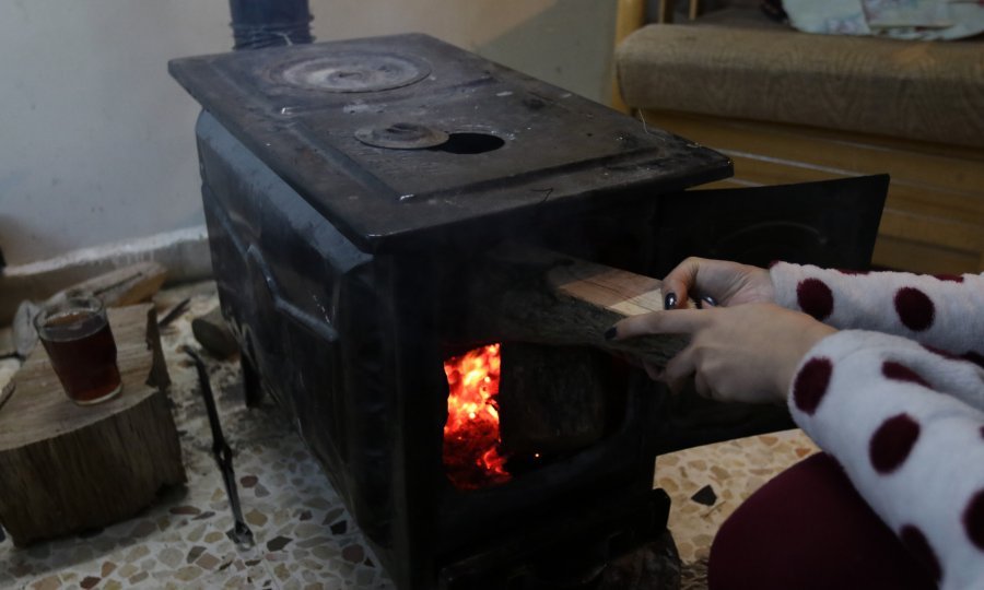 U Njemačkoj je tolika navala na kamine i peći na drva da se na njih čeka i po godinu dana, a sve zbog skupe struje i nestašice plina