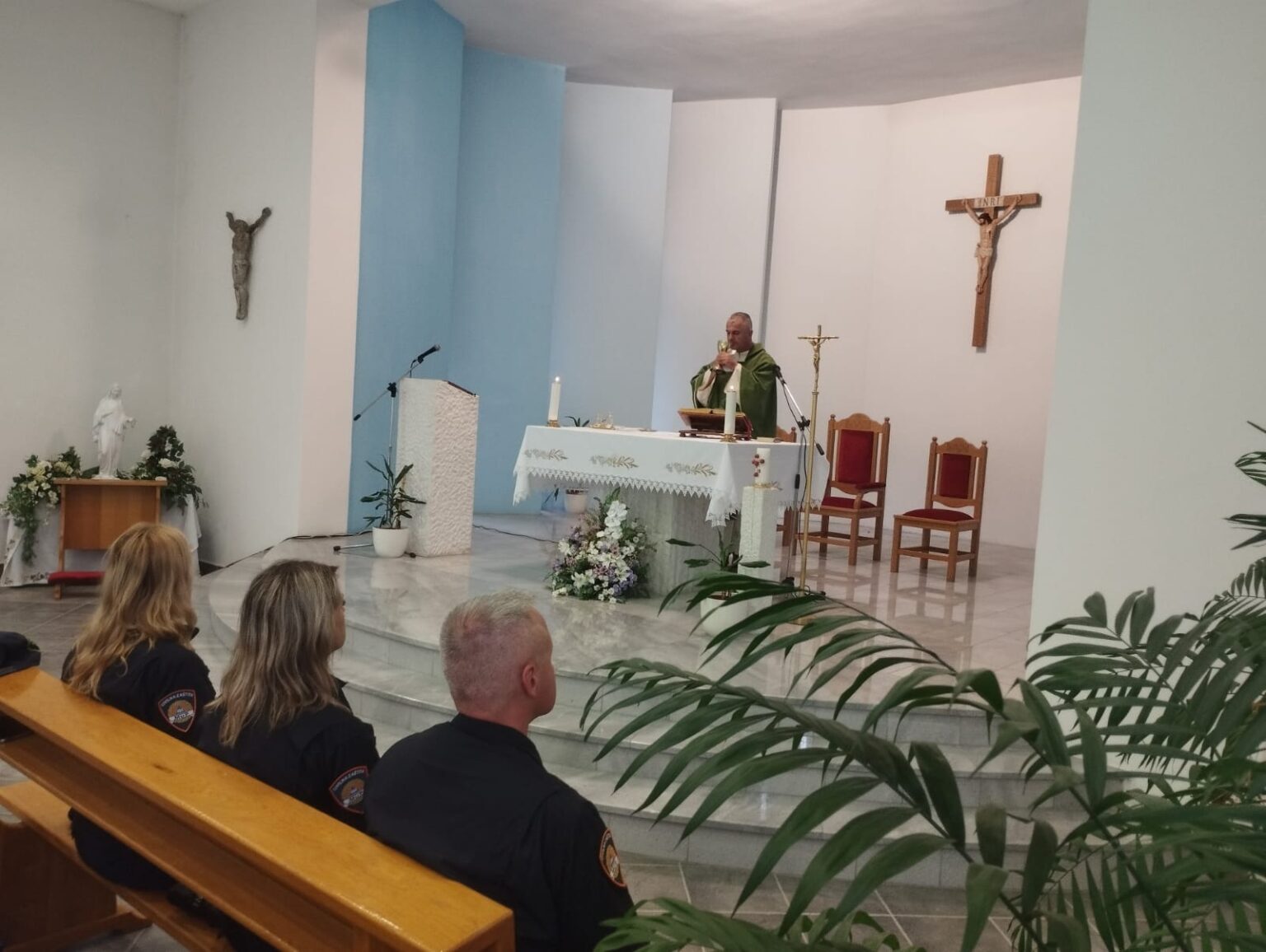 DUHOVNA PRIPREMA ZA MIMOHOD: U vojarni „Pukovnik Marko Živković“ održana sveta misa za pripadnike OSRH, MUP-a i civilne zaštite