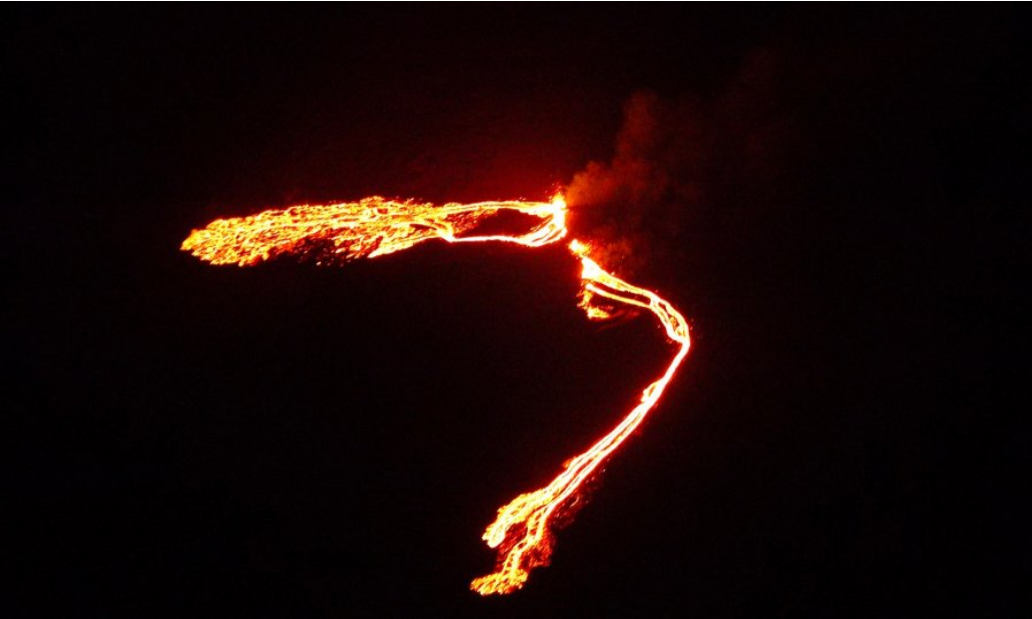[VIDEO] Nakon tisuća malih potresa eruptirao vulkan na Islandu
