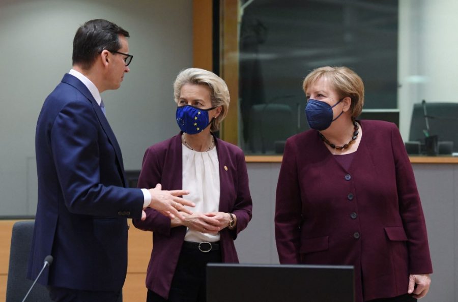 Europski čelnici ovacijama ispratili Merkel na njezinu posljednjem summitu