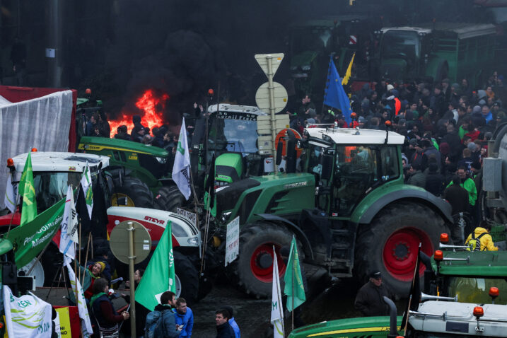 Nezadovoljstvo na vrhuncu. Poljoprivrednici blokirali granične prijelaze između Belgije i Nizozemske
