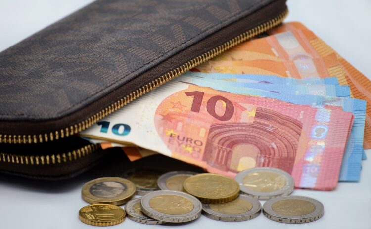 Minimalna plaća u Europi od 160 do 2700 eura