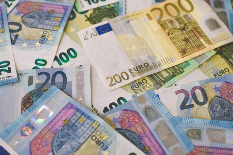 Stiže povrat poreza, država vraća više od 330 milijuna eura: Tko će dobiti oko 3000 eura?