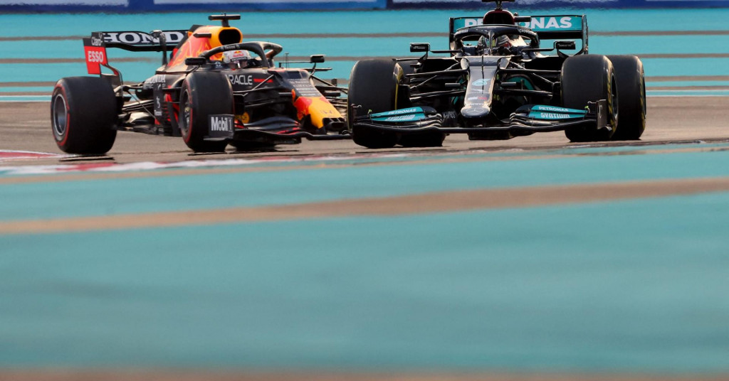 Najveća drama u povijesti F1! Verstappen u zadnjem krugu prestigao Hamiltona i postao novi svjetski prvak