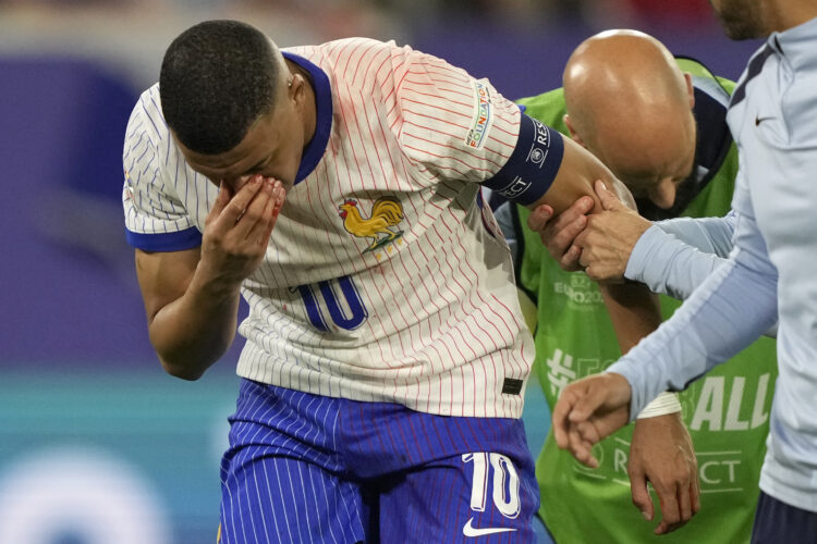 EURO 2024. Francuska pobijedila Austriju ‘bez postignutog gola’, Mbappe krvav napustio igru