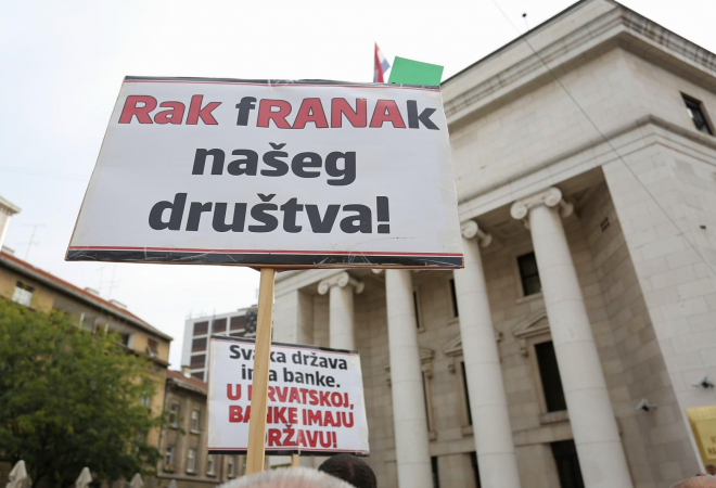 KORISNICI KREDITA U ŠVICARCIMA OGORČENO PITAJU: Zašto je prekinuto 20.000 sporova u slučaju Franak?