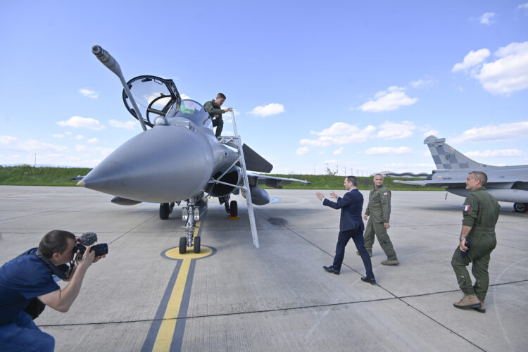 Francuski vojni piloti stigli u Hrvatsku. Sve je spremno za vježbu