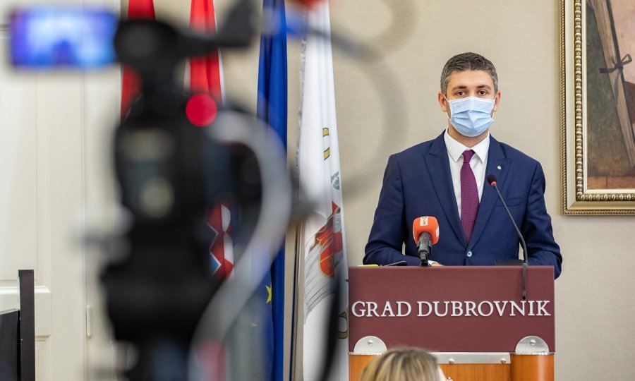 Mato Franković: ‘Necijepljenima treba uvesti najveća moguća ograničenja, ti ljudi nas smatraju budalama!‘