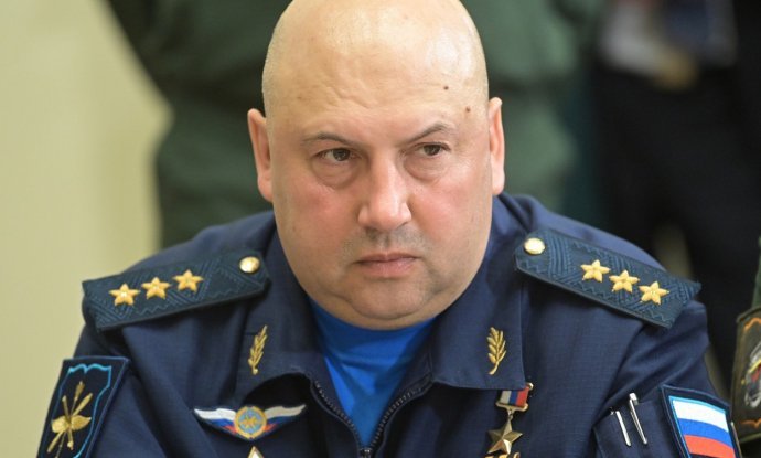 WSJ: Surovikin zajedno s još 13 visokih ruskih časnika priveden na ispitivanje