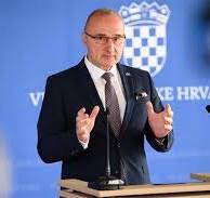Radman 'zaboravio' prijaviti vilu na moru, a u Zagorju ima i kapelicu! Ali bez građevinske...