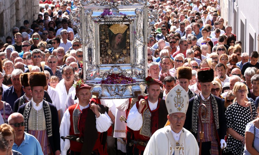 BLAGDAN VELIKE GOSPE: Zašto i od kada slavimo blagdan Velike Gospe, zaštitnice u čiji se nebeski zagovor Hrvati uzdaju od najranije povijesti