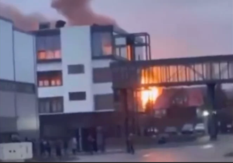 VIDEO Rusi granatirali zračnu luku na jugozapadu Ukrajine, sve je u dimu...