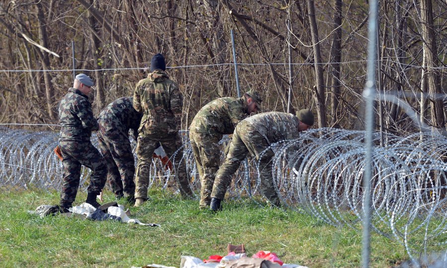 Slovenci spremaju još 60 km žičane ograde na granici s Hrvatskom, a pregovaraju i o mješovitim patrolama s Talijanima, Mađarima i Austrijancima