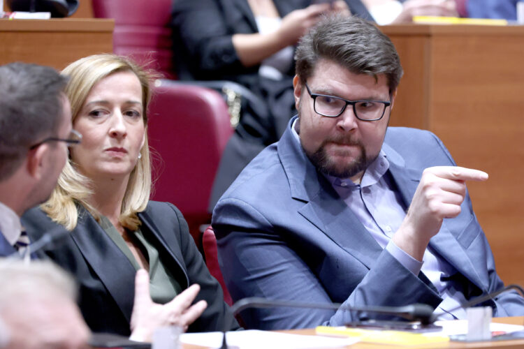 Grbin o izjavi Primorca o NSATU misiji: Baš me zanima, ako ga uopće itko i posluša, hoće li umjesto njih u zatvor?