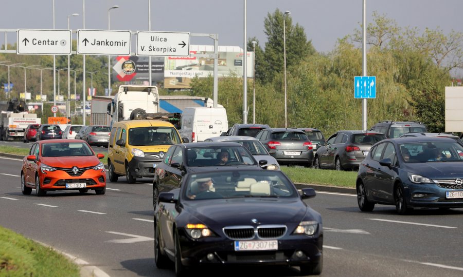 Krenule su gužve: Pogledajte na što iz HAK-a upozoravaju