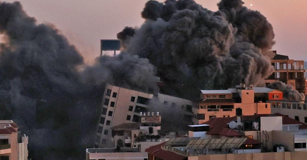 Hamas raketirao Tel Aviv u znak odmazde za izraelsko rušenje zgrade u Gazi