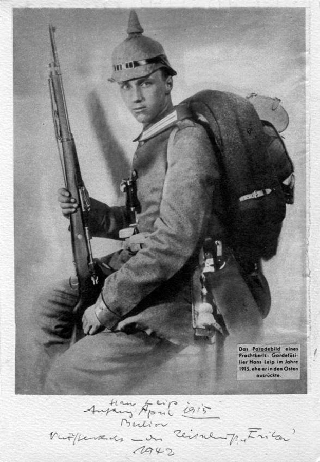 Jedne tmurne, kišne večeri, u travnju 1915. godine, Hans Leip, gardijski pješak, čuvao je stražu ispred jedne berlinske vojarne. (VIDEO)