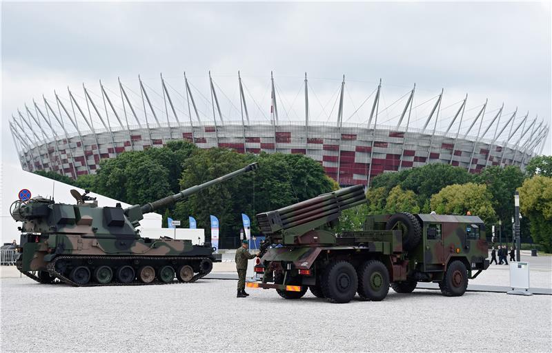 Poljska dala 18 haubica Ukrajini