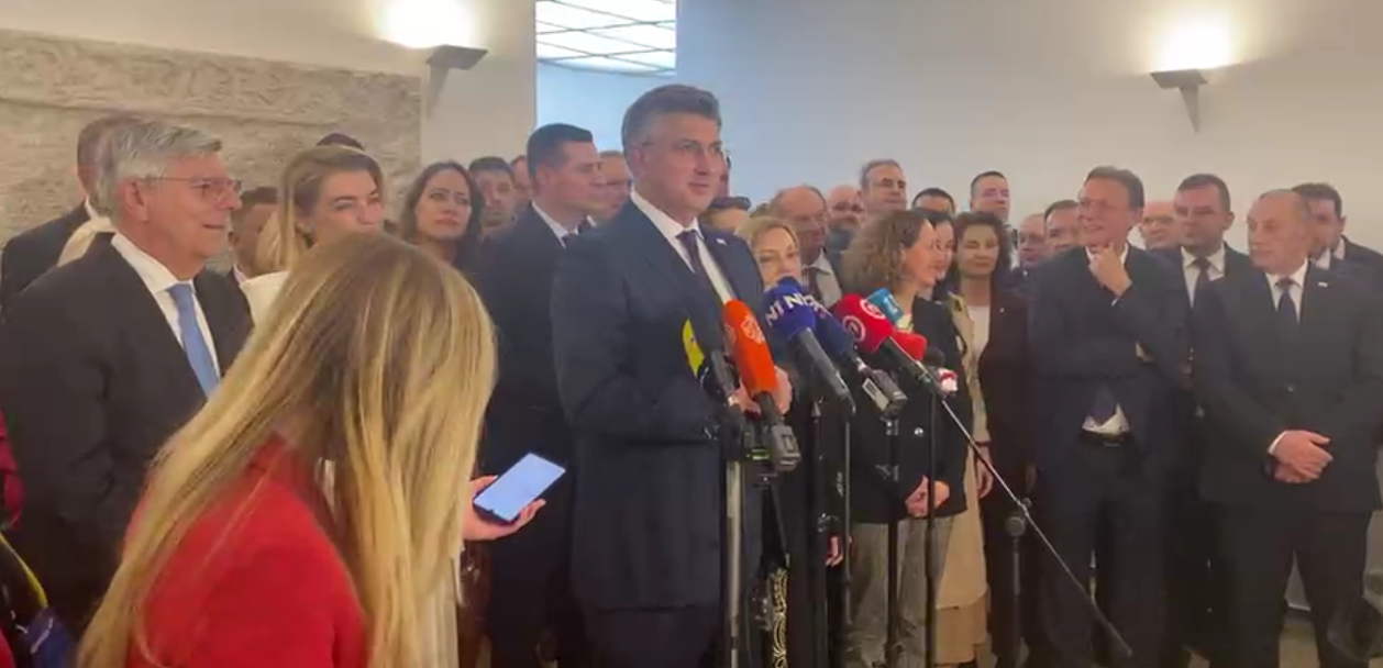 HDZ i partneri predali liste